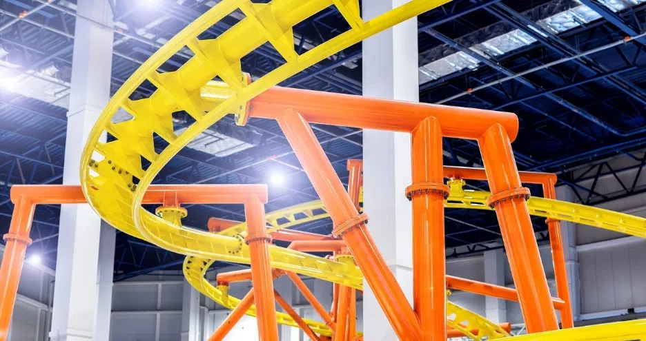 Amerikanskiye gorki v torgovom tsentre