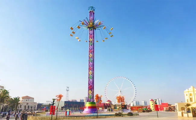 Аттракцион седьмое небо на городских площадях